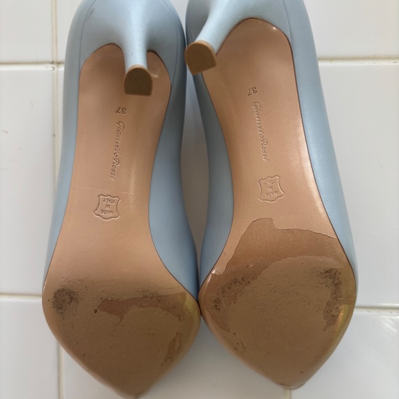 GIANVITO ROSSI blue heels - Picture 3 of 3